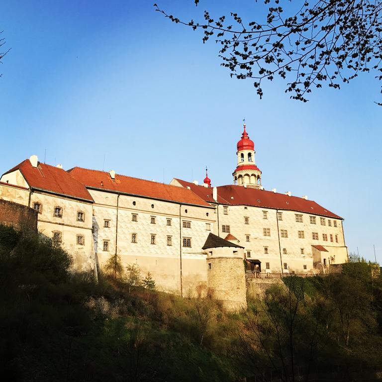 Apartament Pod Nachodskym Zamkem Zewnętrze zdjęcie